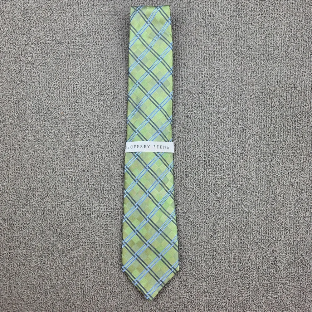 Geoffrey Beene Plaid Silk Necktie Mens Green Blue Classic Formal Accessory OS
